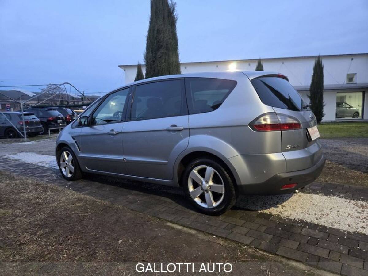 FORD S-Max 12