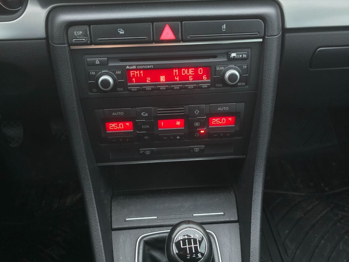 AUDI A4 3ª serie 10