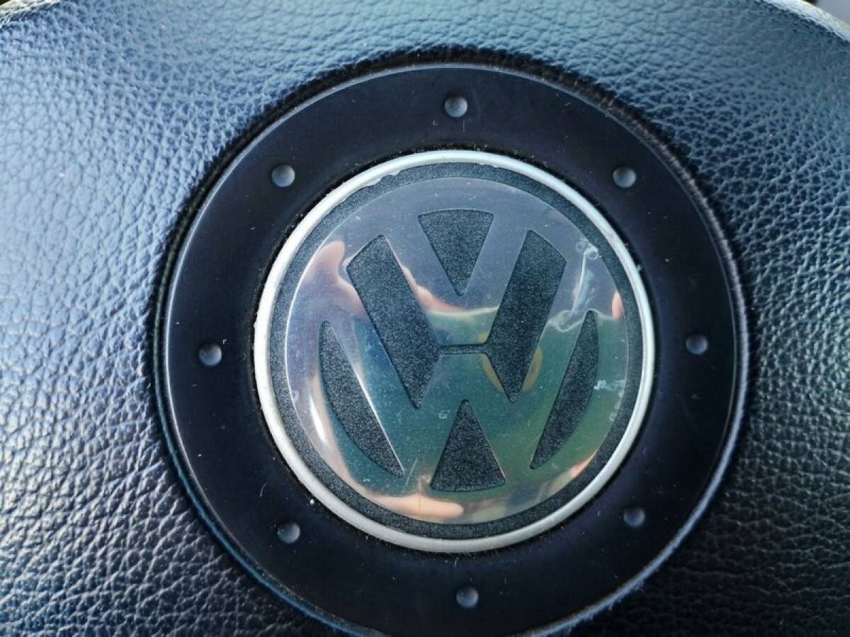 VOLKSWAGEN Polo 3ª serie 7