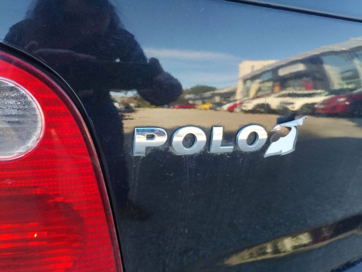 VOLKSWAGEN Polo 3ª serie 14