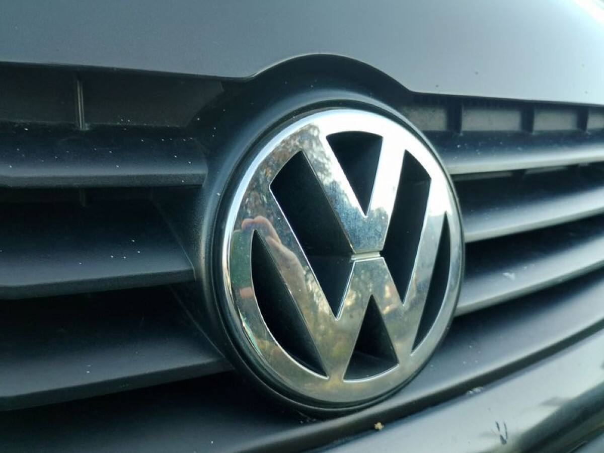 VOLKSWAGEN Polo 3ª serie 15