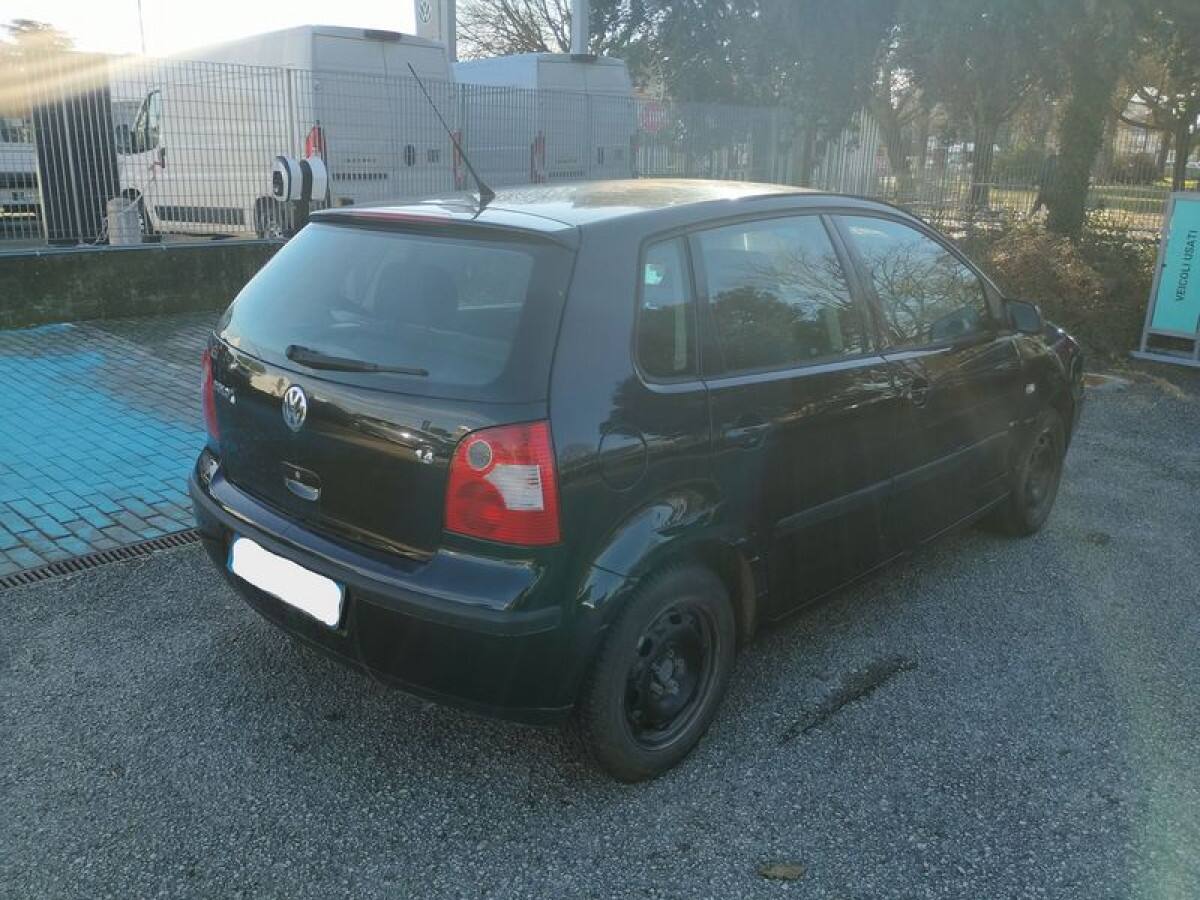 VOLKSWAGEN Polo 3ª serie 19