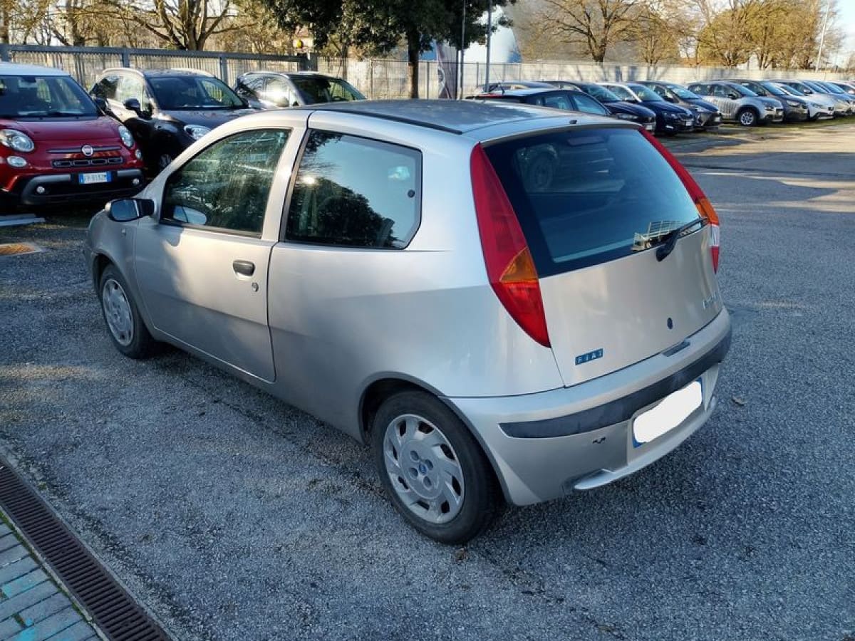FIAT Punto 1ª serie 2