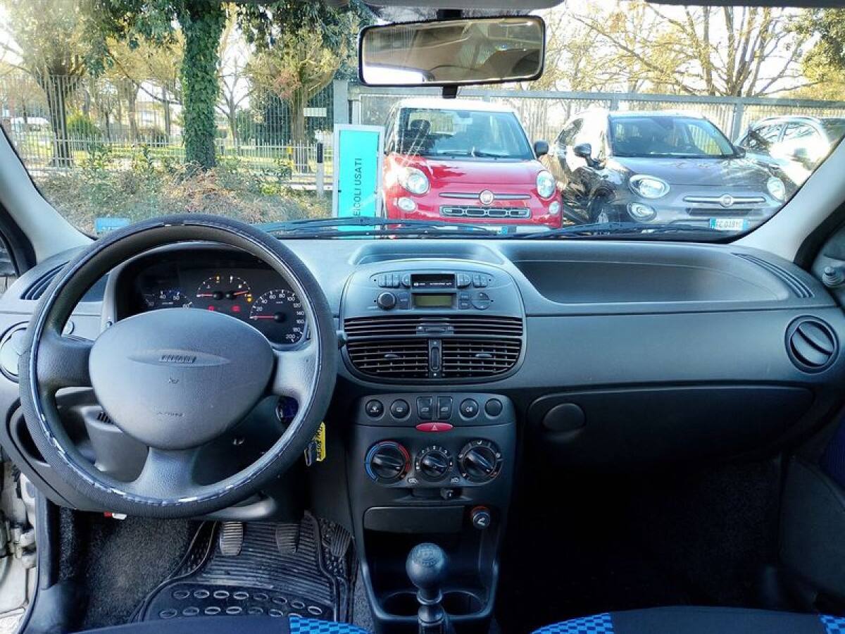 FIAT Punto 1ª serie 22