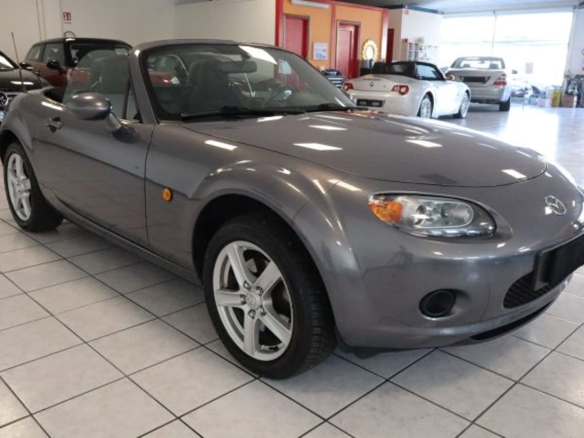MAZDA MX-5 1ª serie 6
