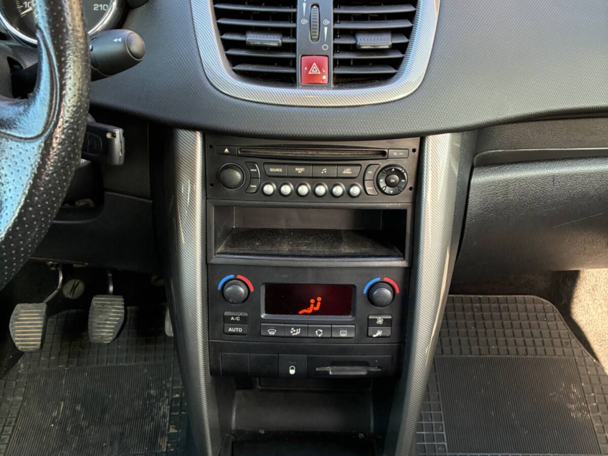 PEUGEOT 207 4