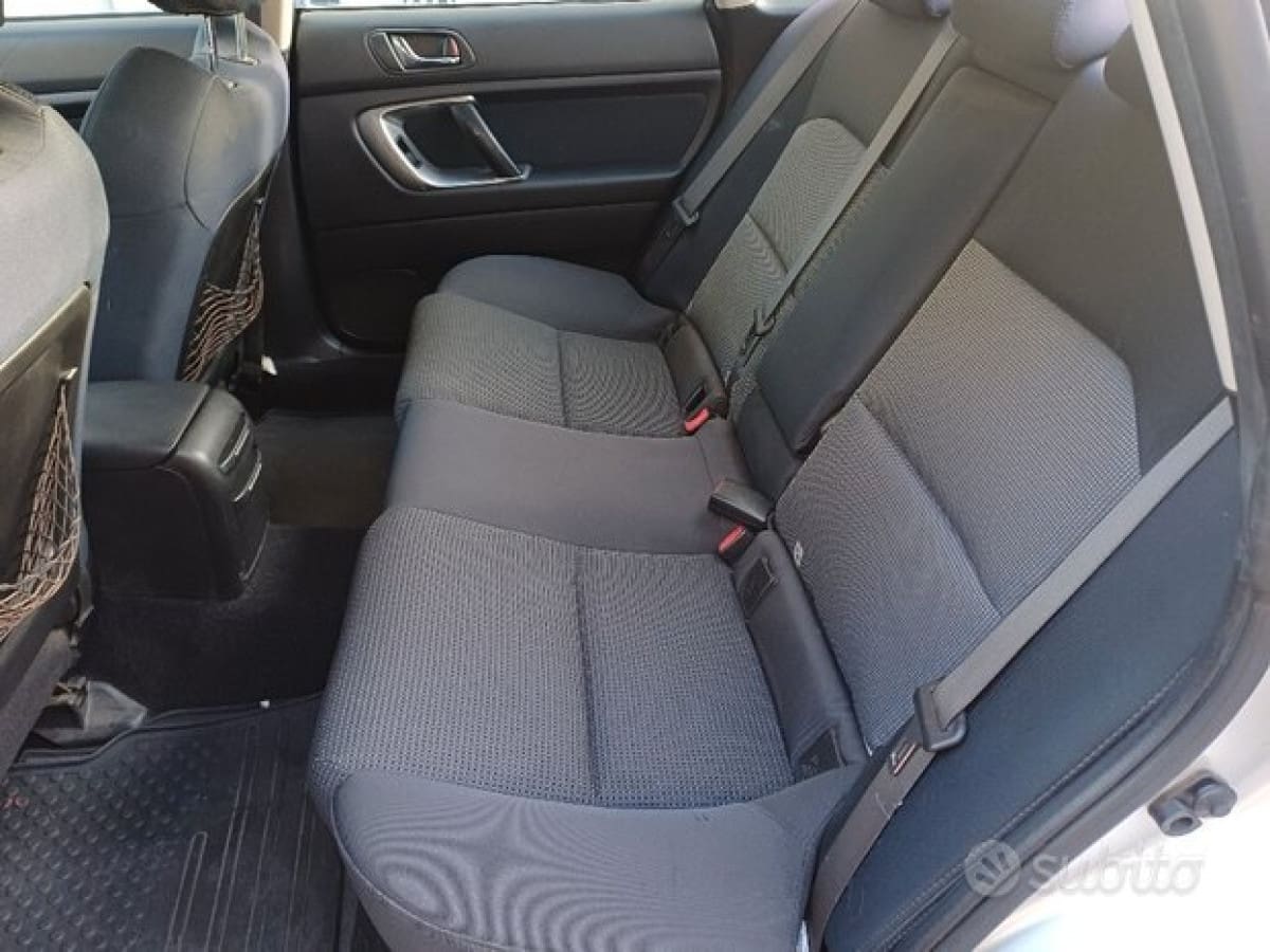 SUBARU Legacy 4ª serie 6
