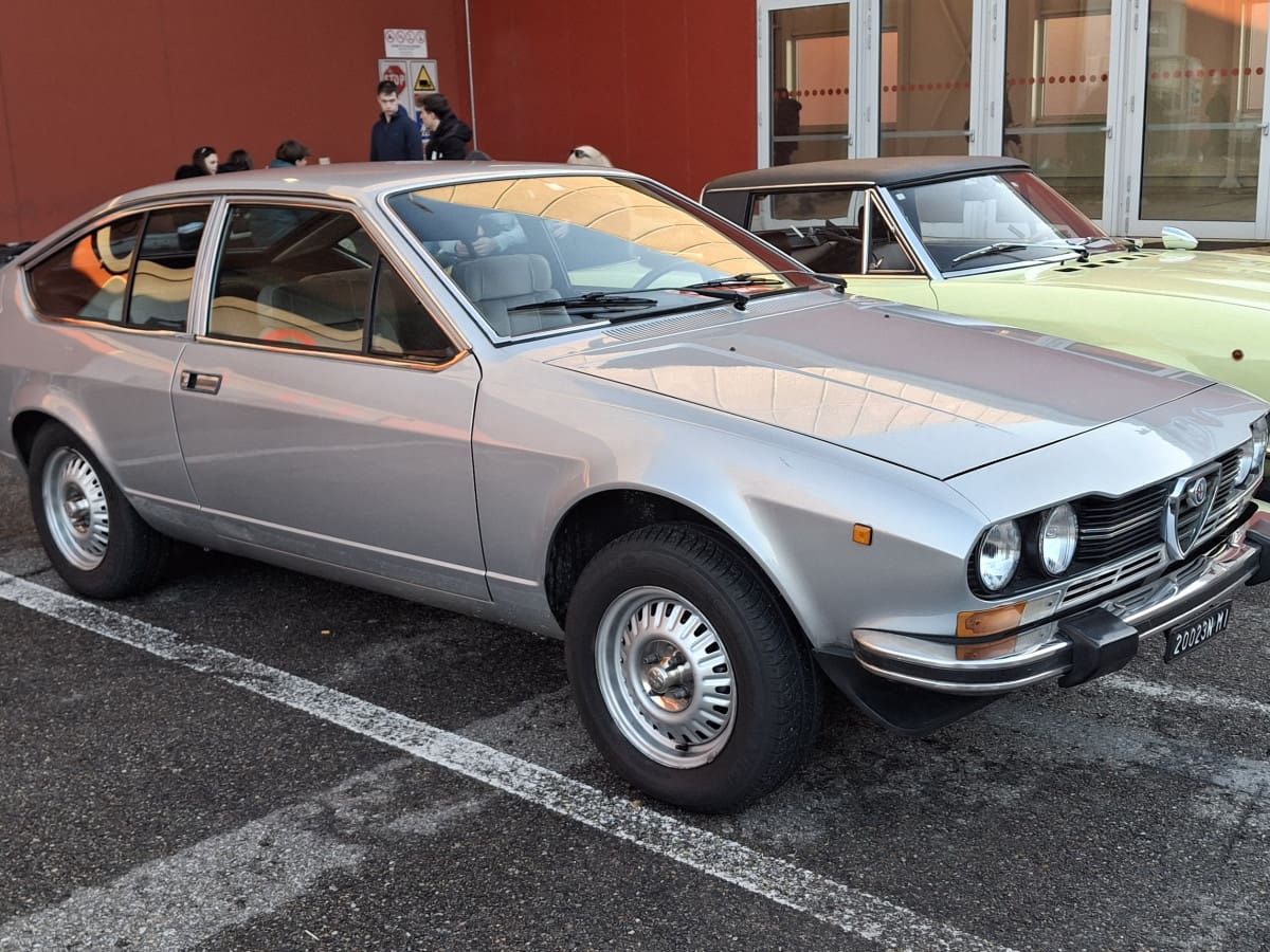 ALFA ROMEO ALFETTA GTV 2000/2000L 4