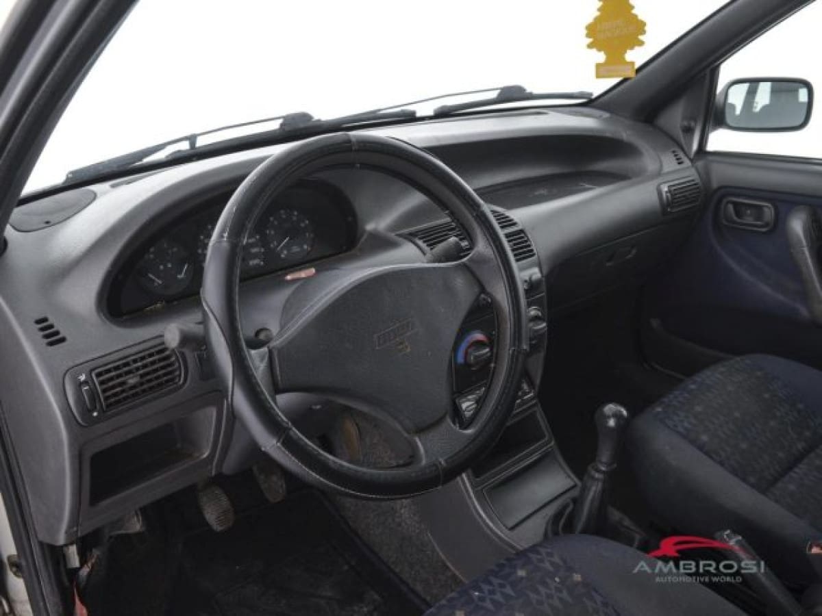 FIAT Punto 1ª serie 13