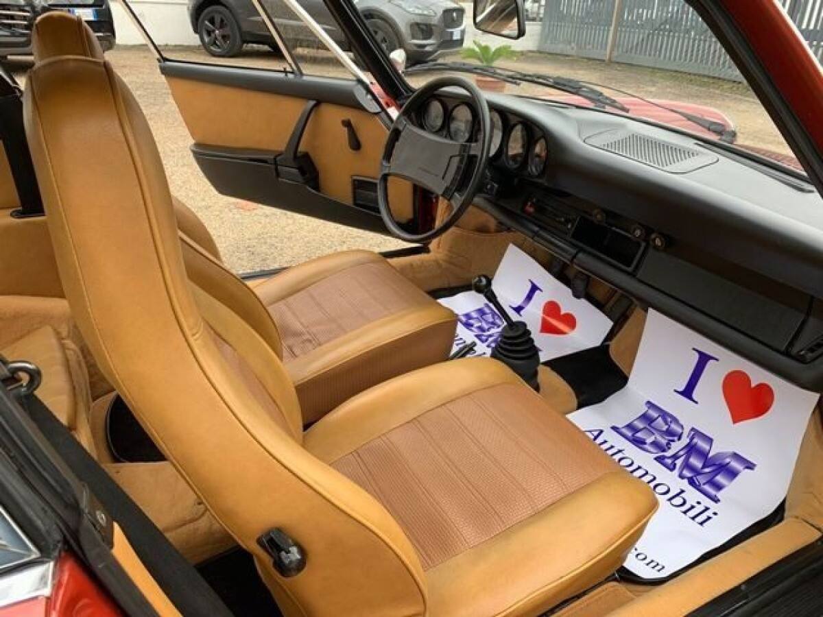 PORSCHE 911           (993) 12