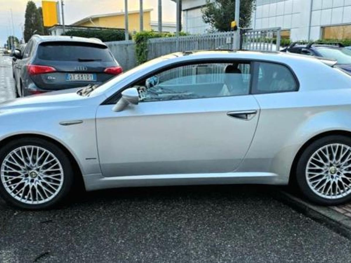 ALFA ROMEO Brera 8