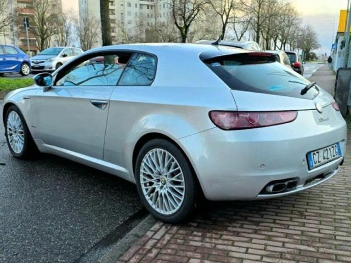 ALFA ROMEO Brera 10