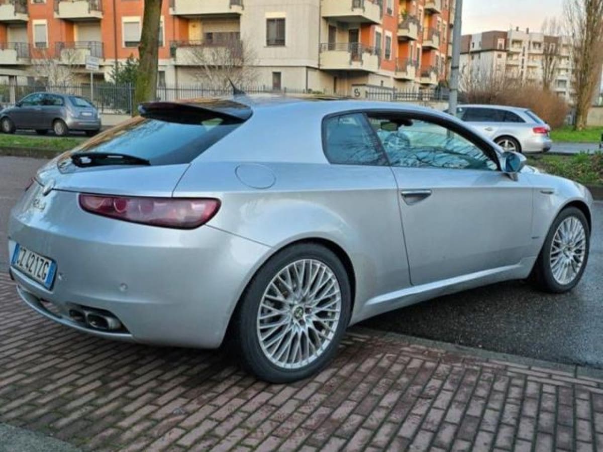 ALFA ROMEO Brera 12
