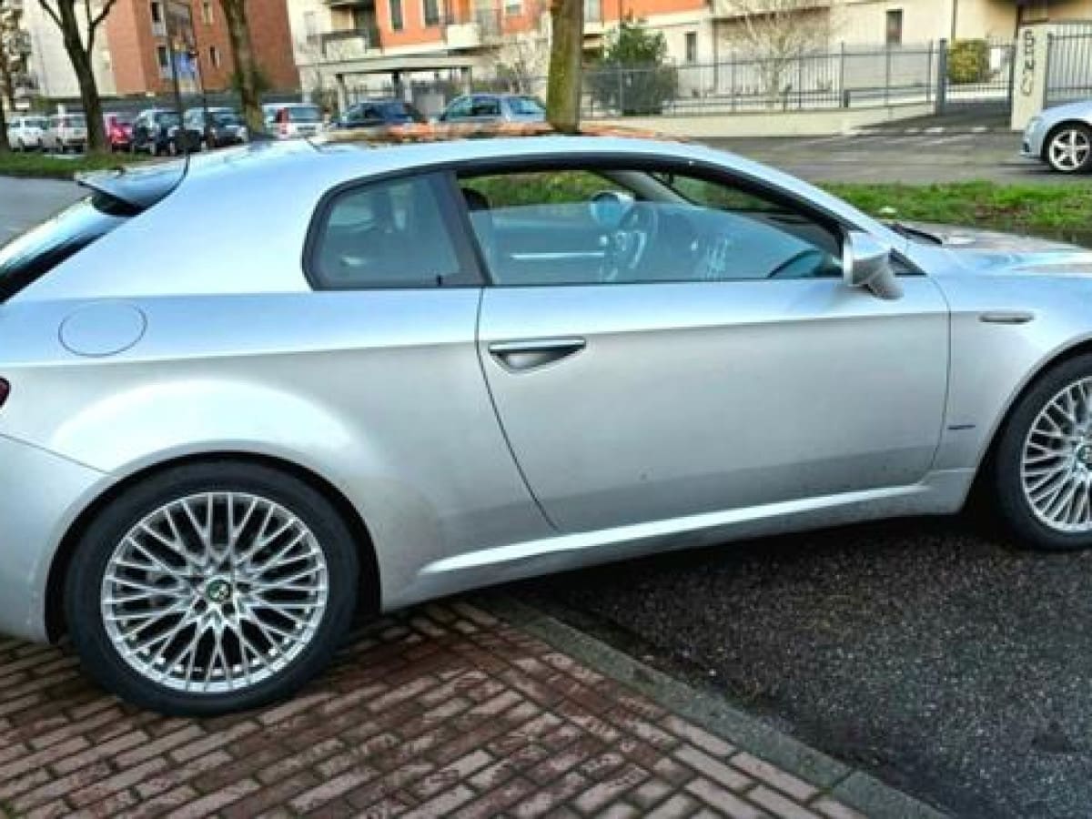 ALFA ROMEO Brera 13