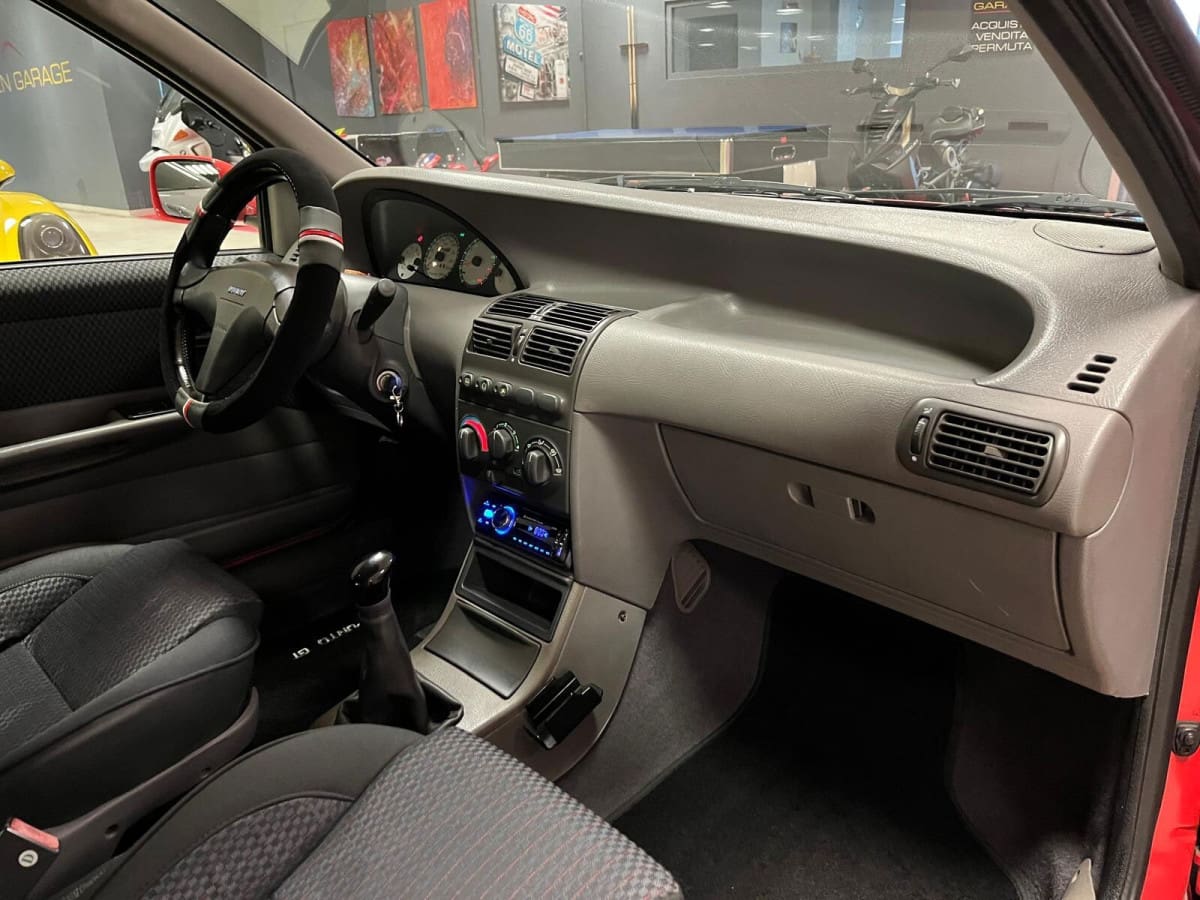 FIAT Punto 1ª serie 16