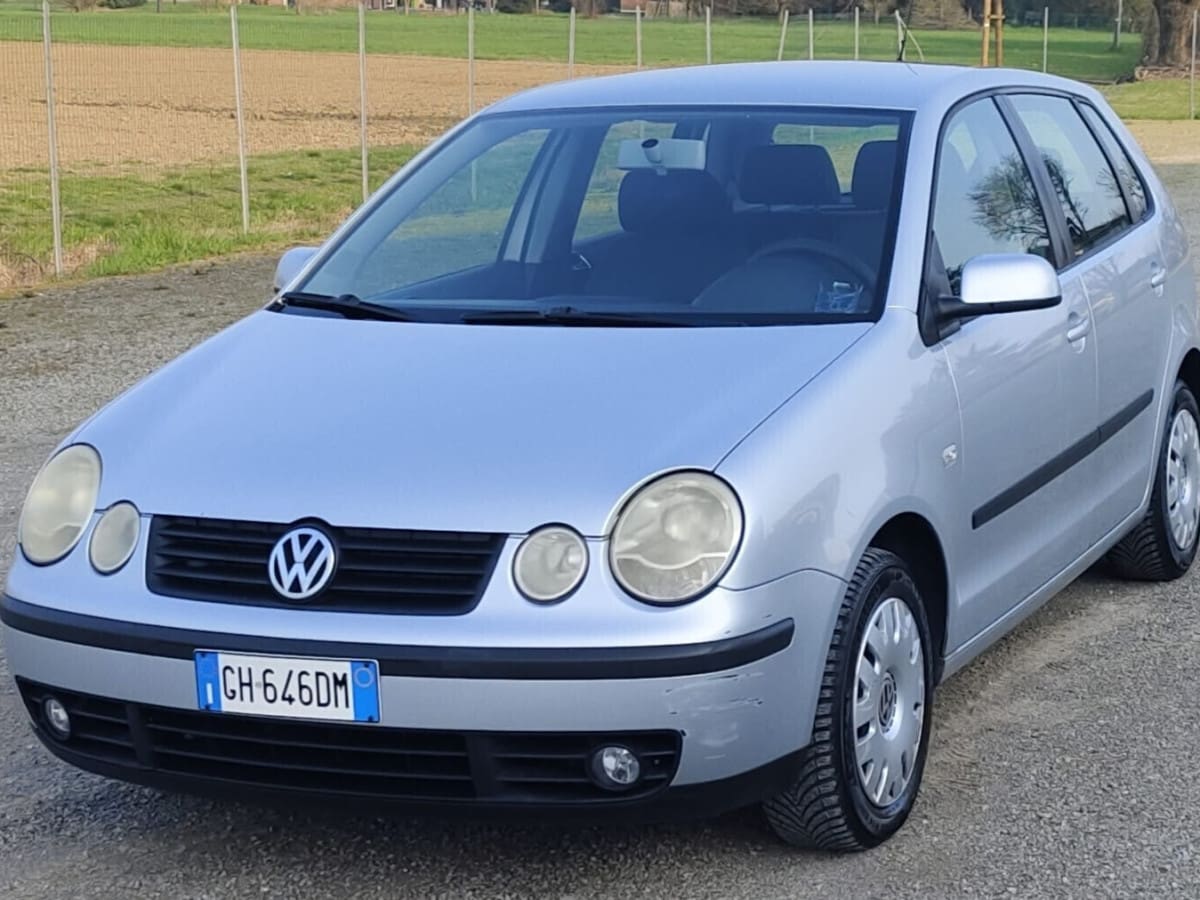 VOLKSWAGEN Polo 4ª serie 2