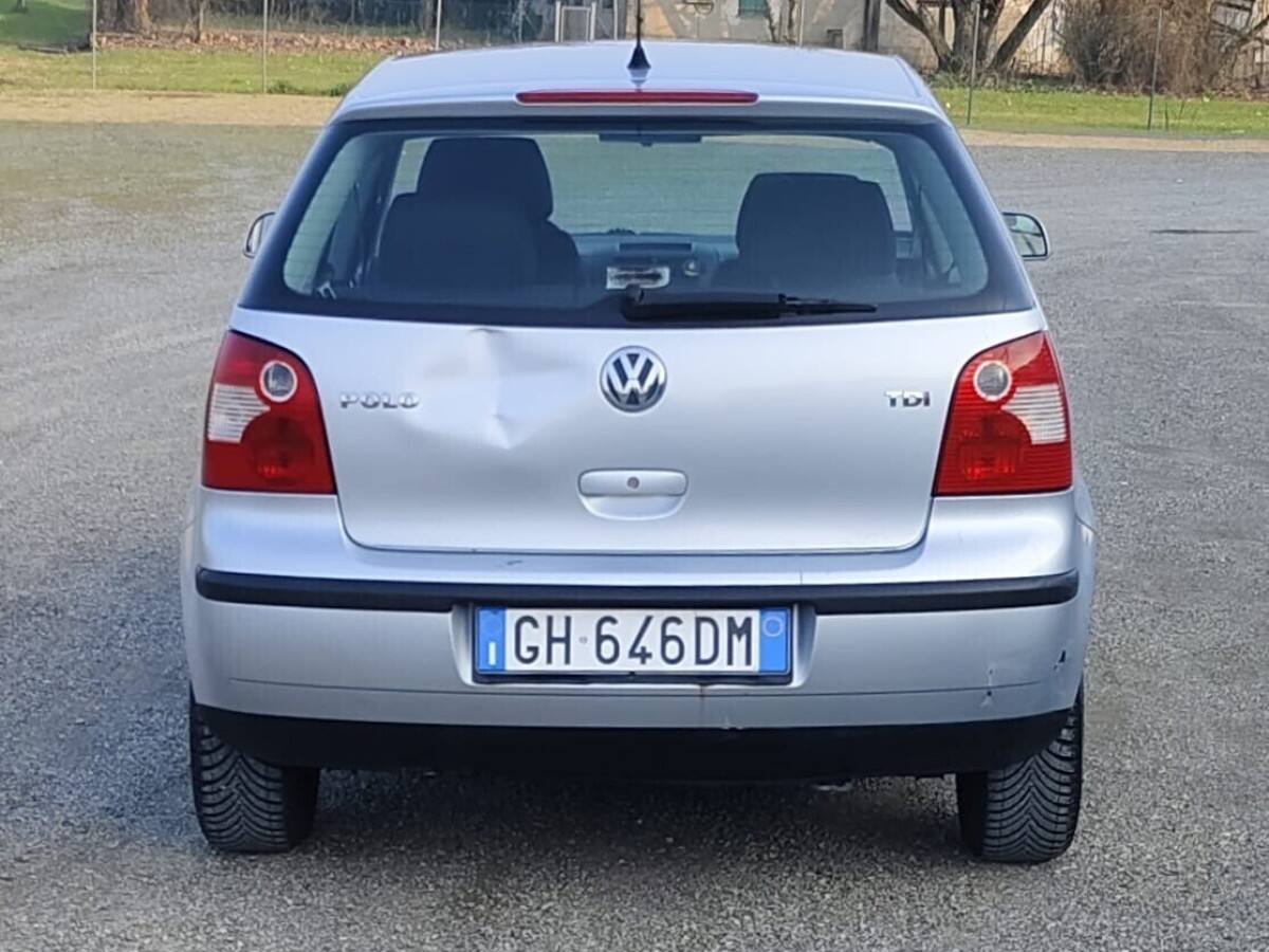 VOLKSWAGEN Polo 4ª serie 15