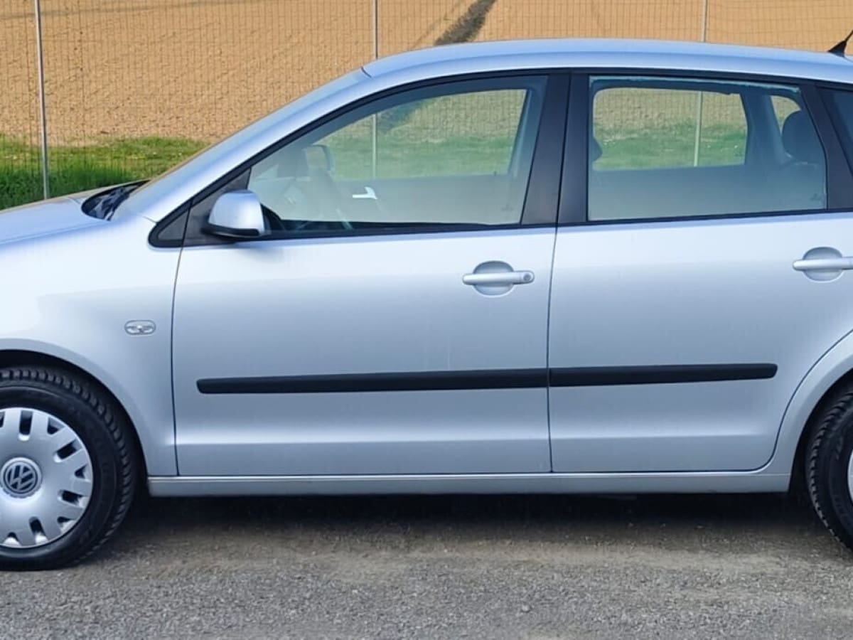 VOLKSWAGEN Polo 4ª serie 18