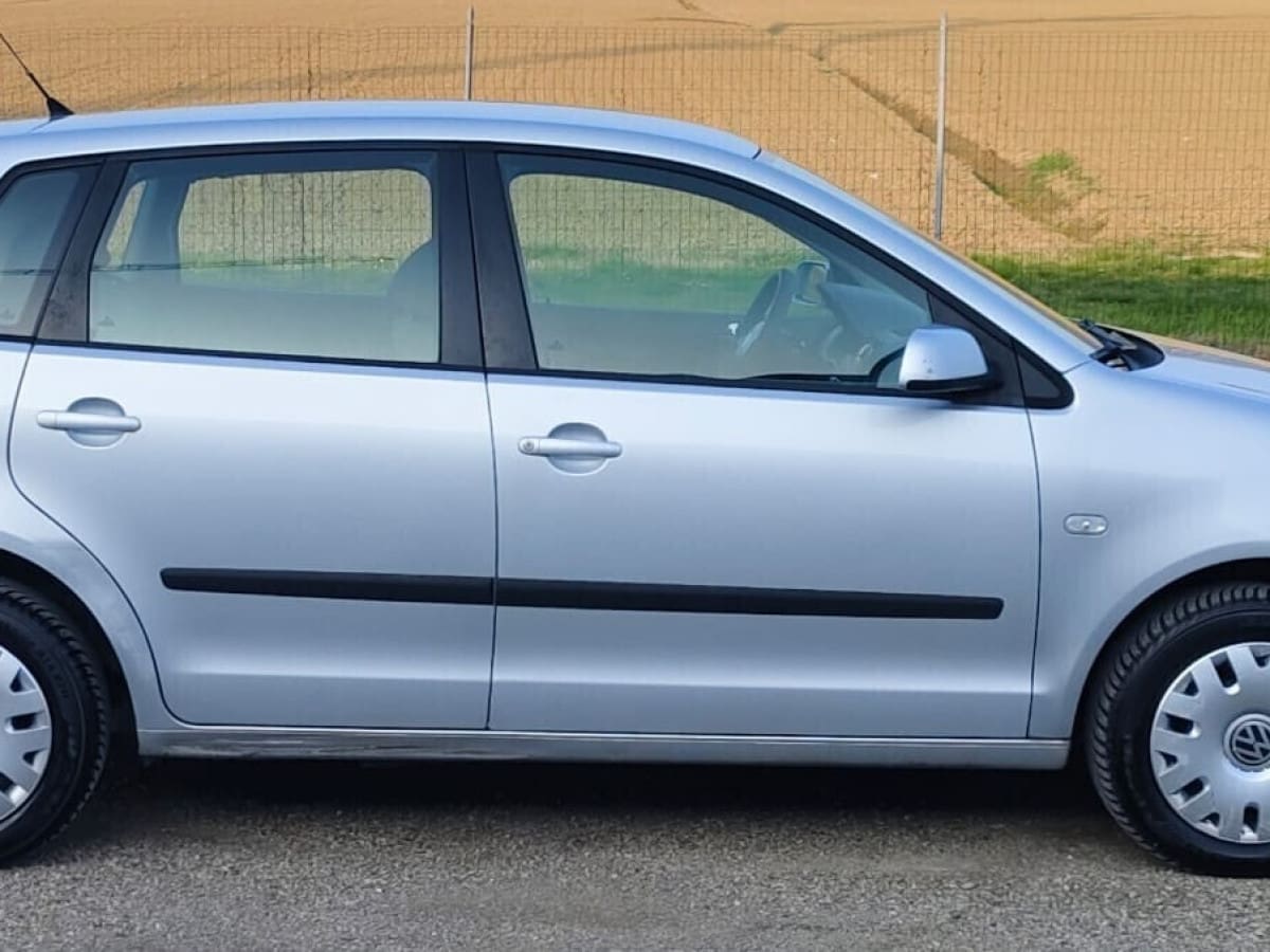 VOLKSWAGEN Polo 4ª serie 20