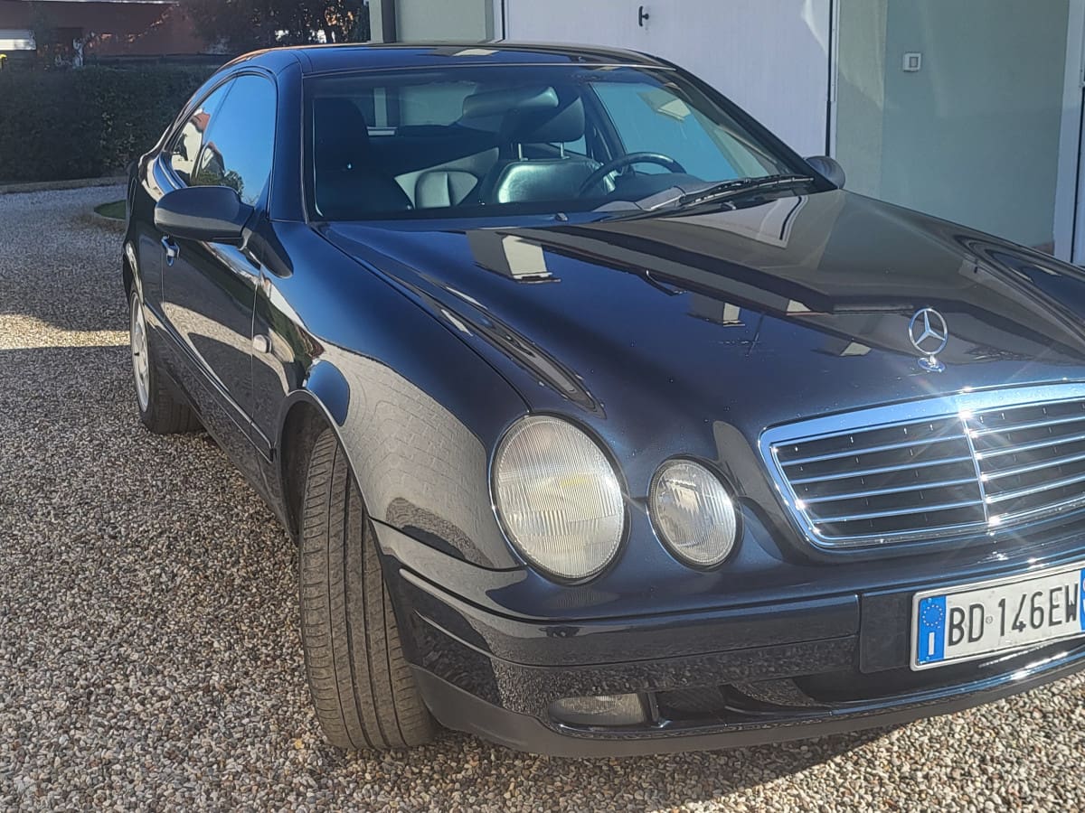 MERCEDES Classe CLK (C/A208) 4