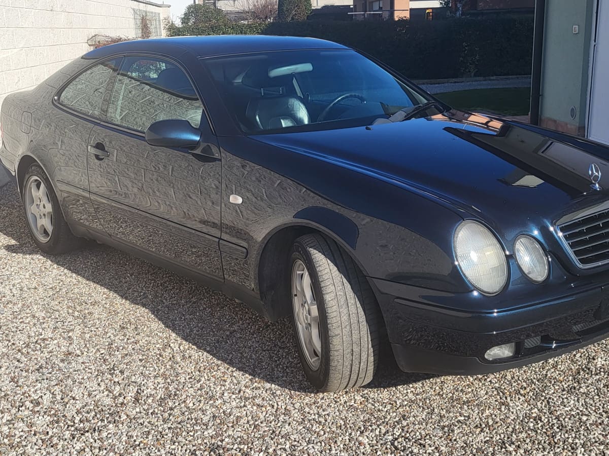 MERCEDES Classe CLK (C/A208) 10
