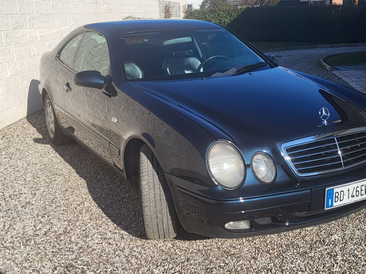 MERCEDES Classe CLK (C/A208) 8