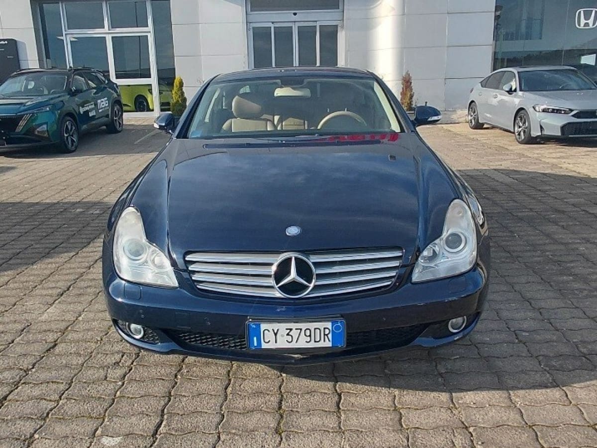 MERCEDES CLS          (C219) 2
