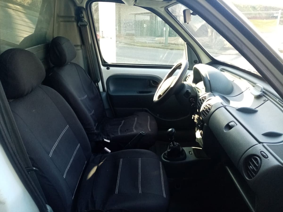 RENAULT Kangoo 1ª serie 6
