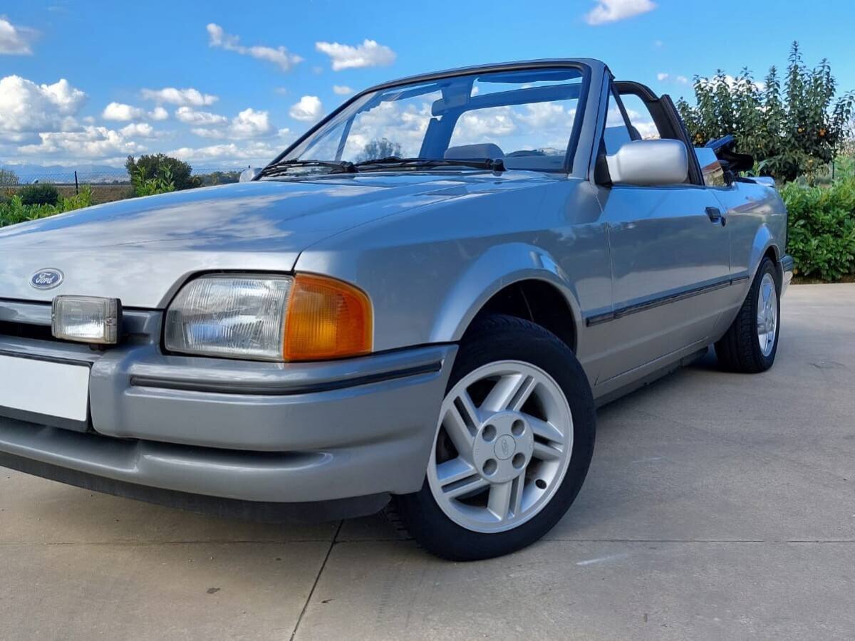 FORD Escort 26