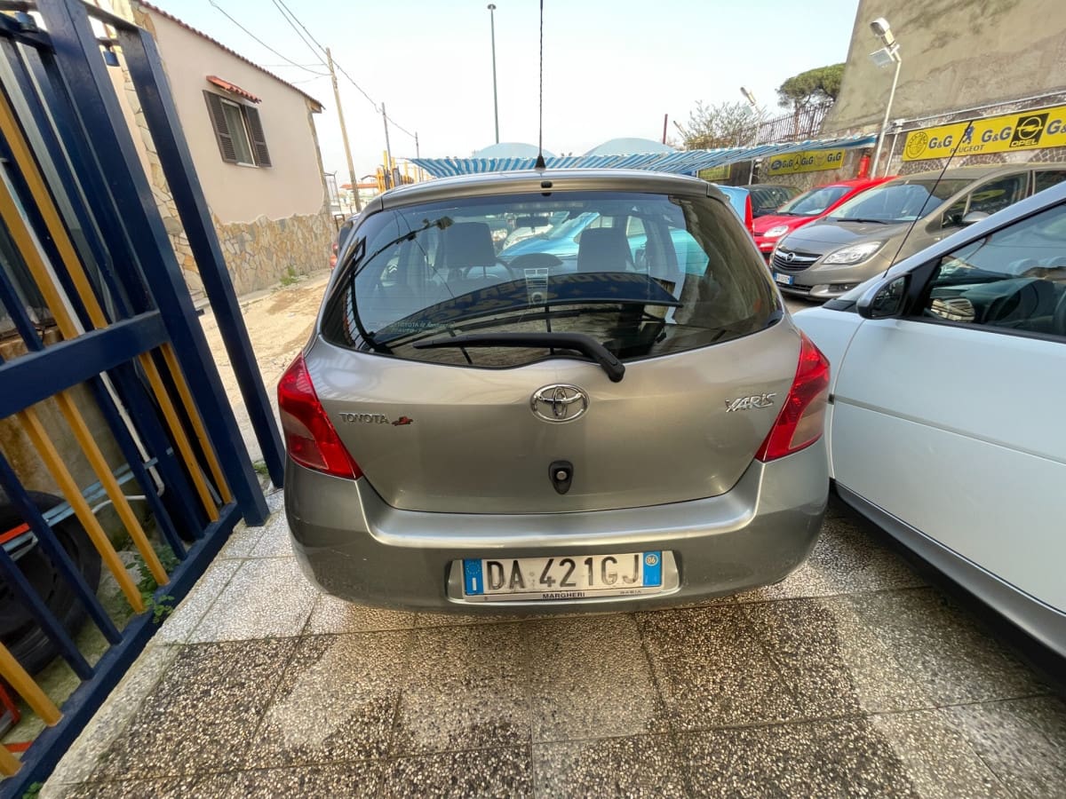 TOYOTA Yaris 2ª serie 6