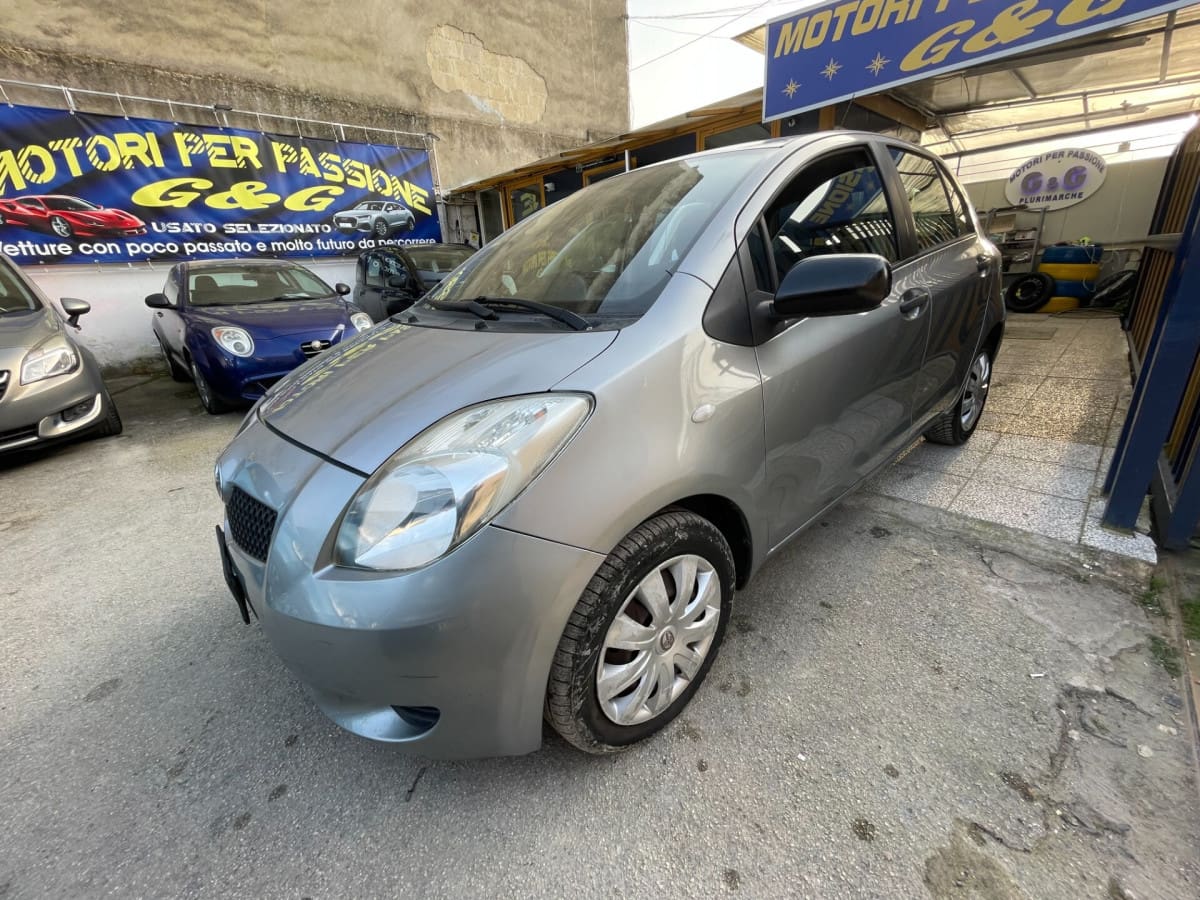 TOYOTA Yaris 2ª serie 12