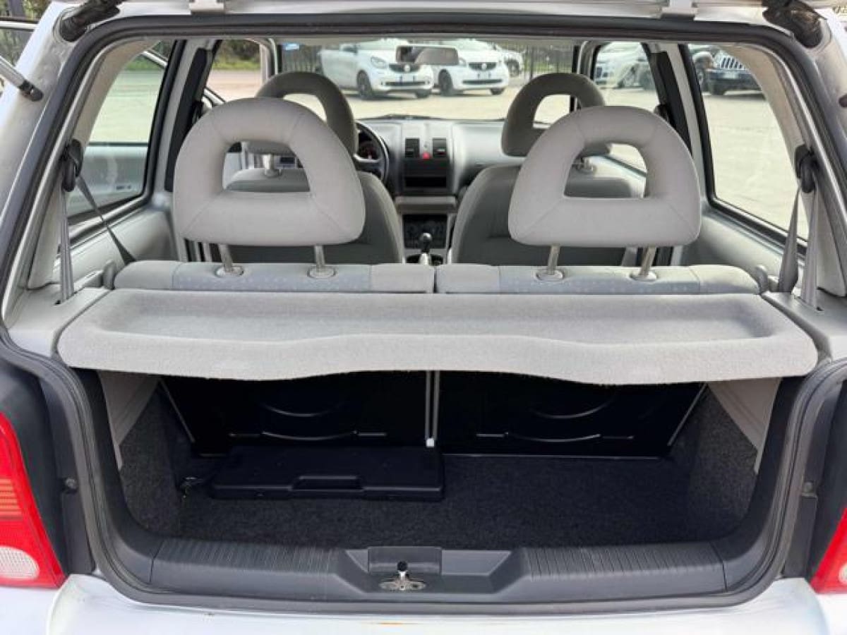 VOLKSWAGEN Lupo 7