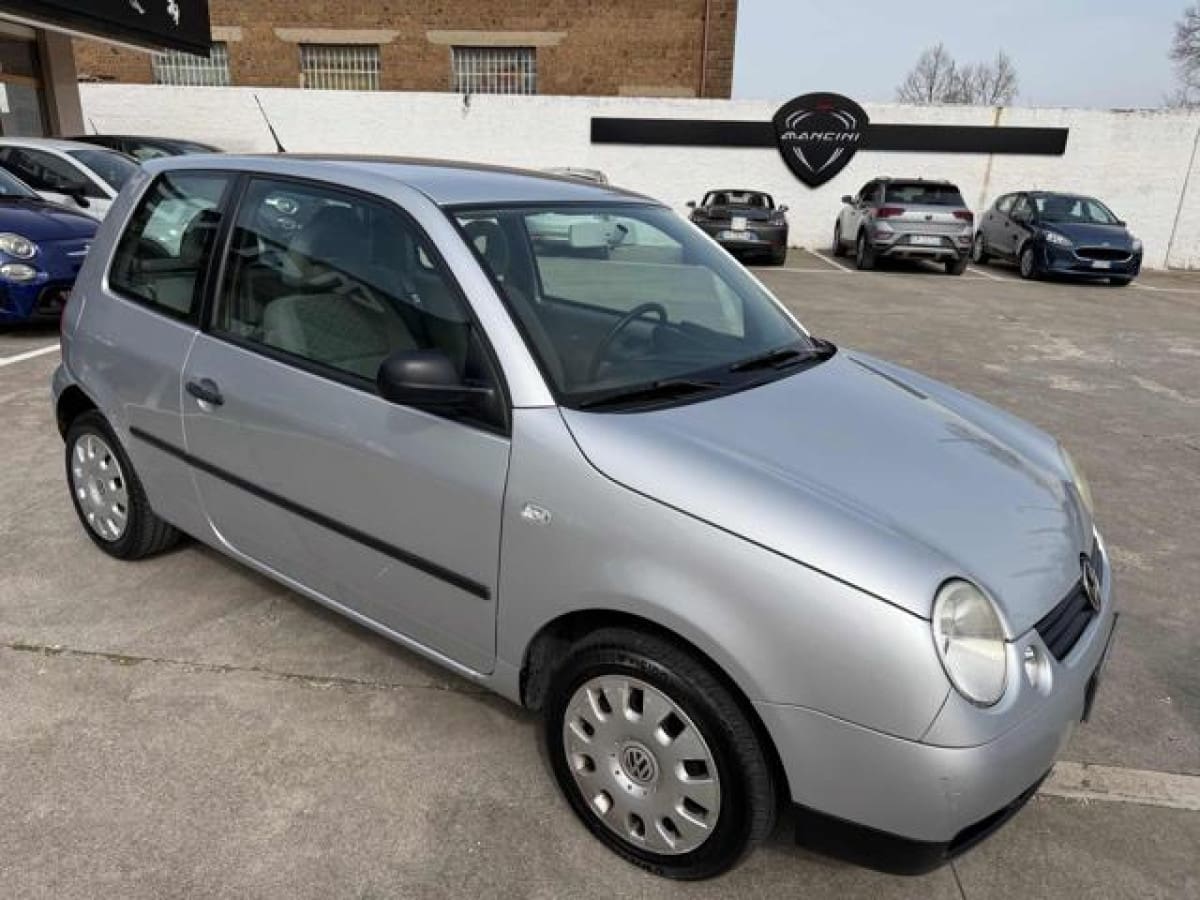 VOLKSWAGEN Lupo 8