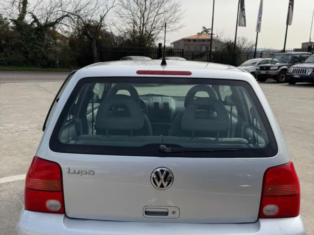 VOLKSWAGEN Lupo 10