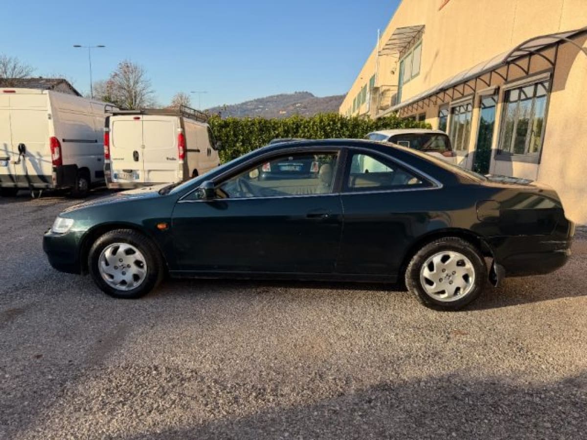 HONDA Accord 6ª serie 11