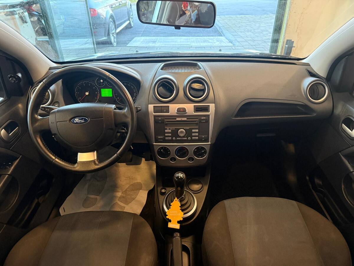 FORD Fiesta 5ª serie 10
