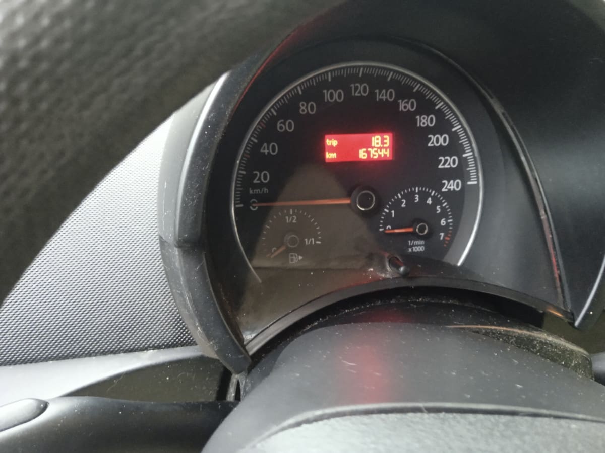 VOLKSWAGEN New Beetle 7