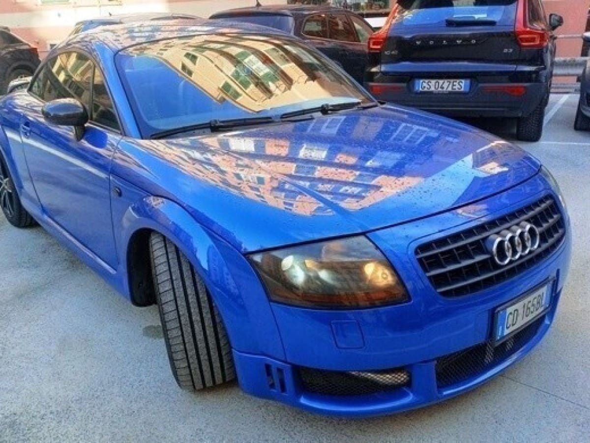 AUDI TT 1ª serie 2