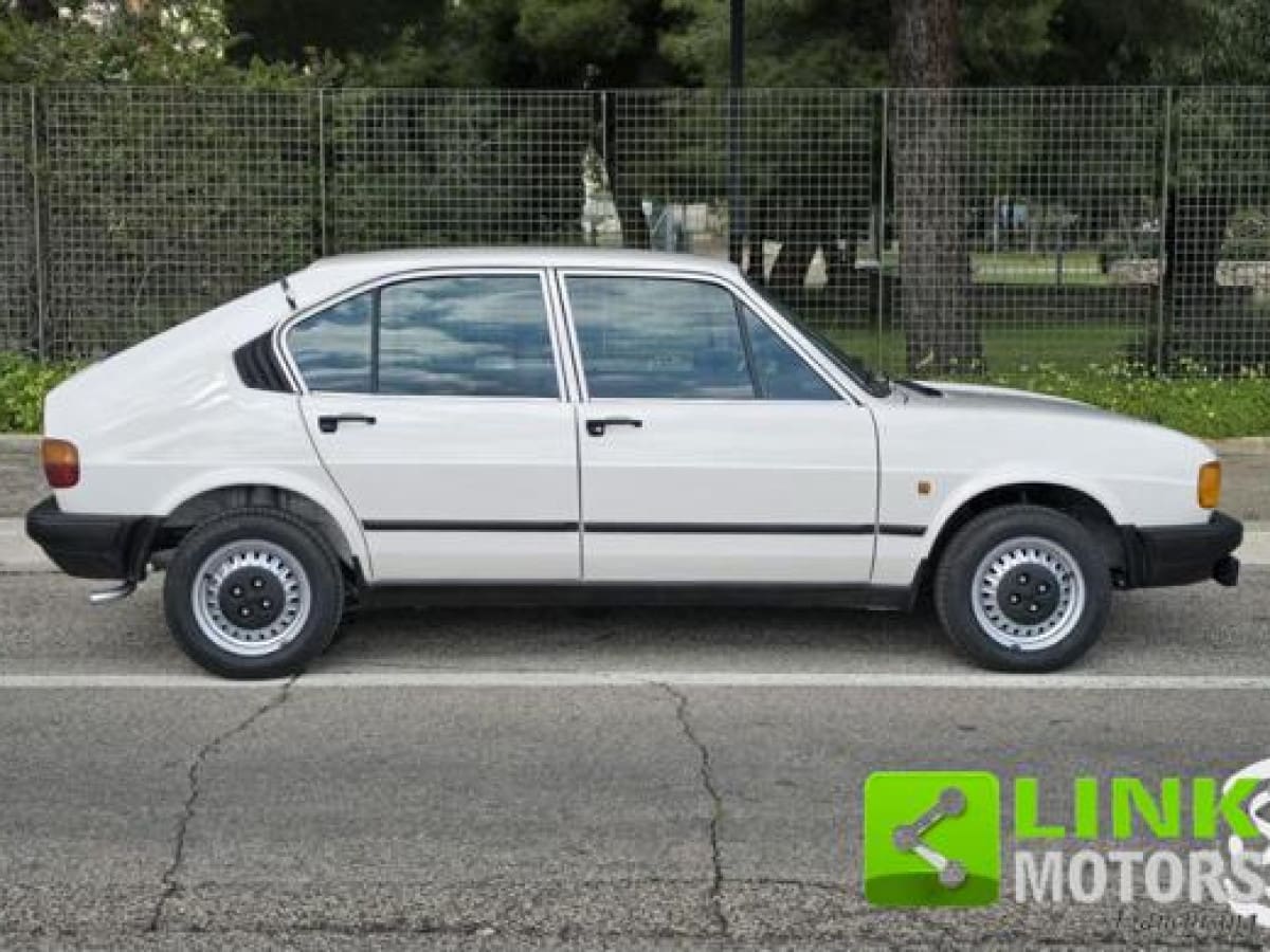 ALFA ROMEO Alfasud 8