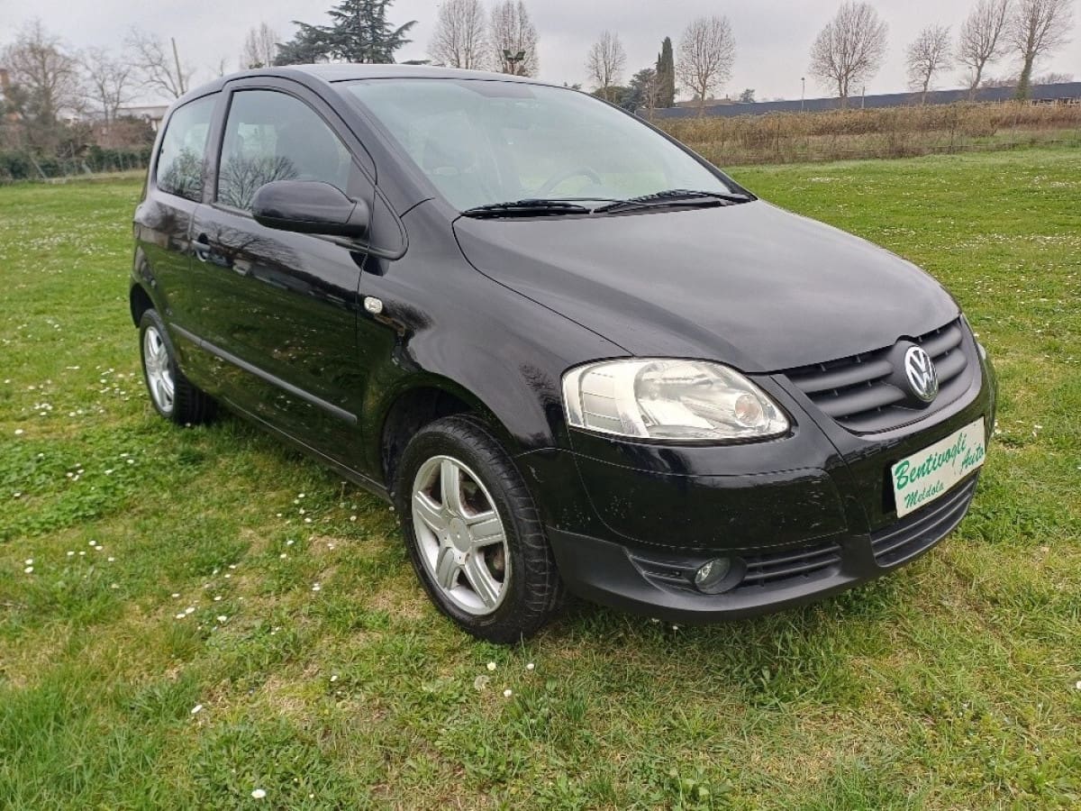 VOLKSWAGEN Fox 109699751
