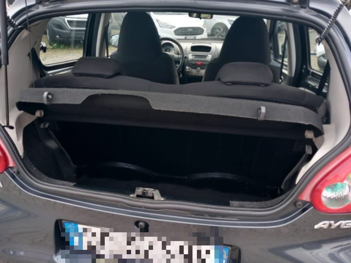 TOYOTA Aygo 1ª serie 3