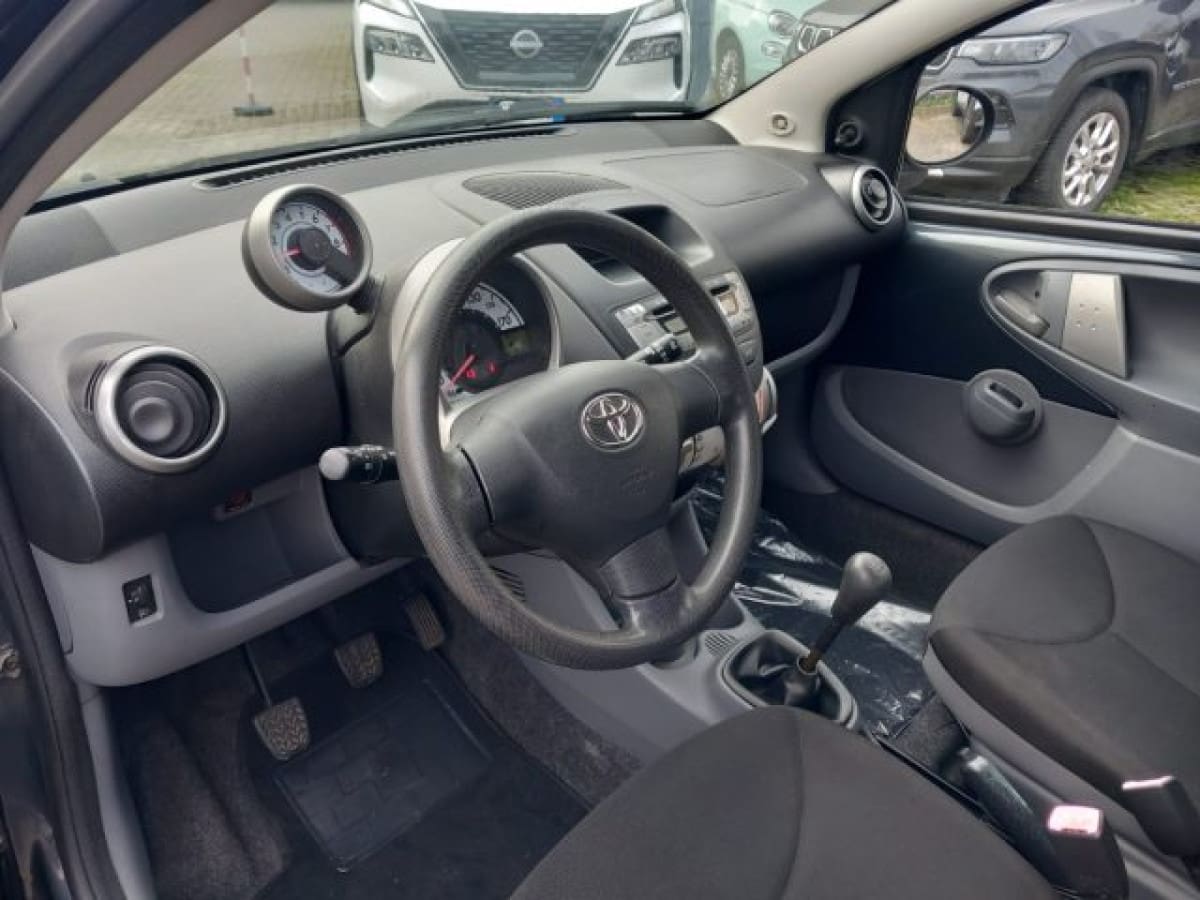 TOYOTA Aygo 1ª serie 5