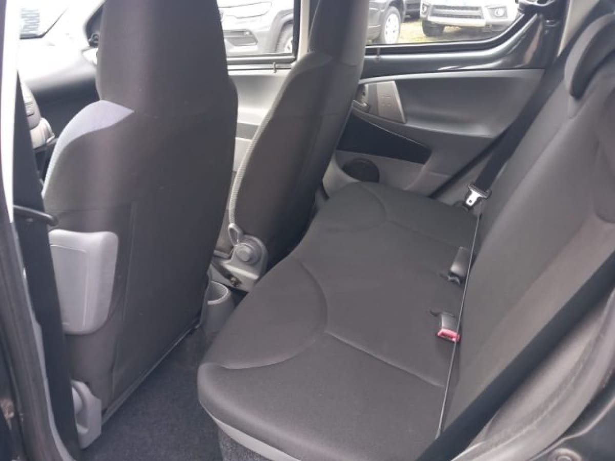 TOYOTA Aygo 1ª serie 6