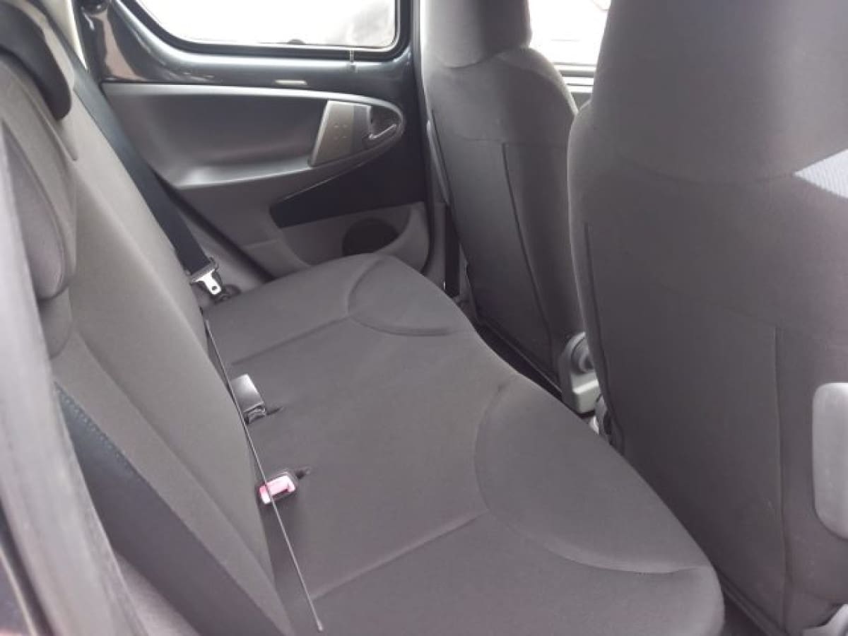 TOYOTA Aygo 1ª serie 7