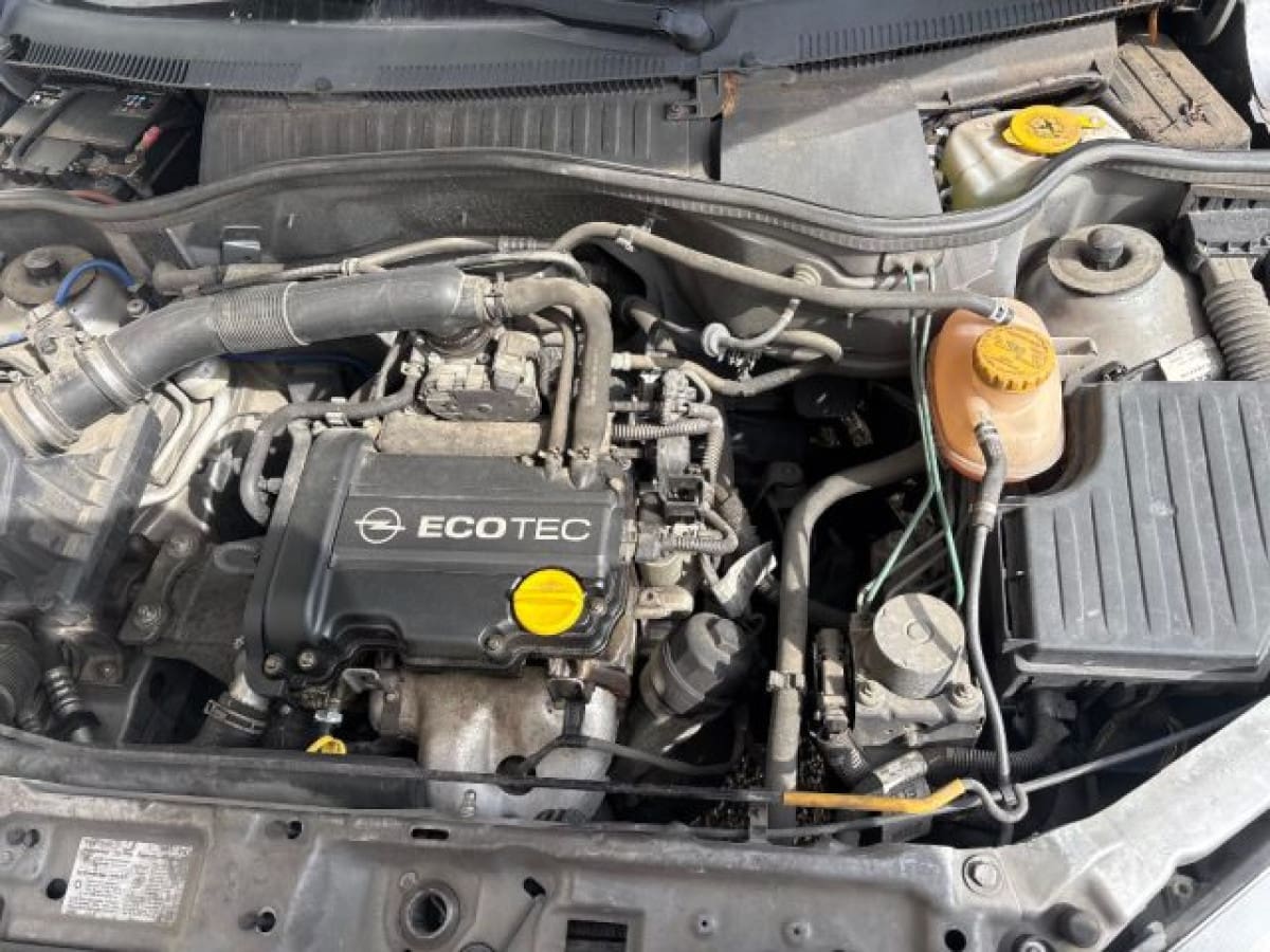 OPEL Corsa 3ª serie 11
