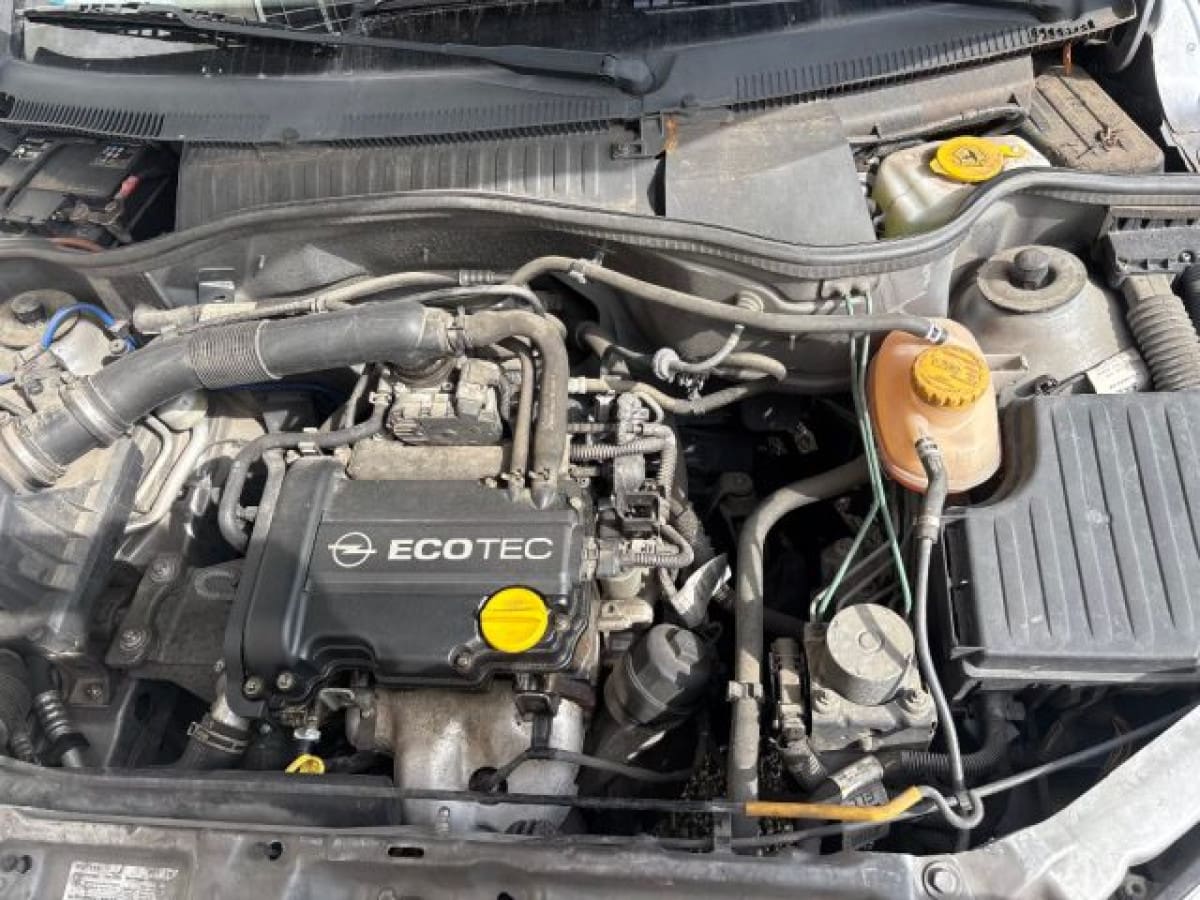 OPEL Corsa 3ª serie 12