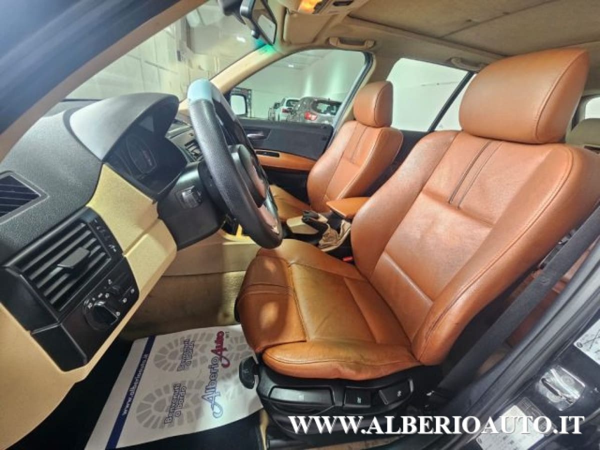 BMW X3            (E83) 6