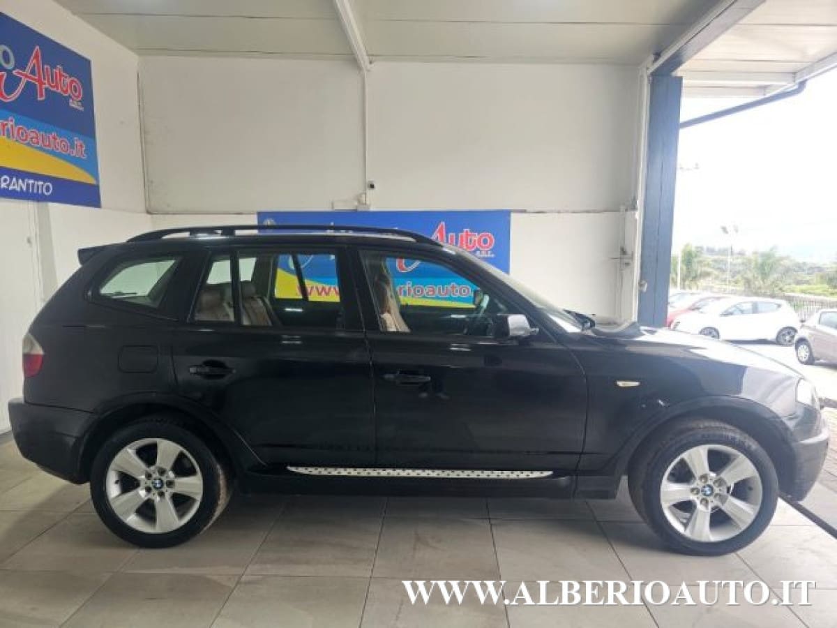 BMW X3            (E83) 9