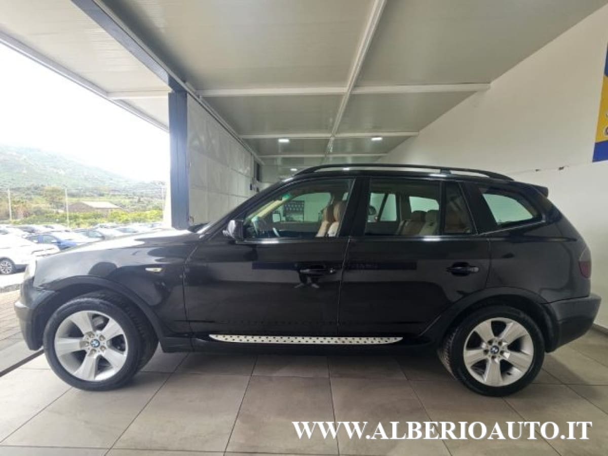 BMW X3            (E83) 10
