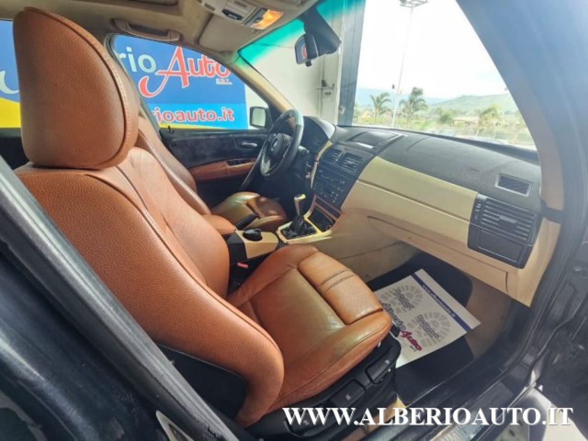 BMW X3            (E83) 12